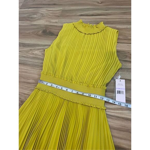 Nanette Lepore NWT Yellow Pleated / Smocked Dress Size 6 - Picture 3 of 8